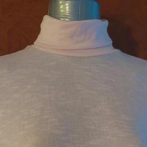 NWT Universal Thread Baby Pink Longsleeve top size large - Picture 4 of 5